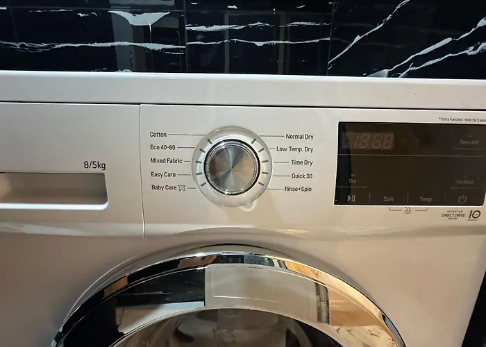 R&r Mali Robit * Golem (Tirana)